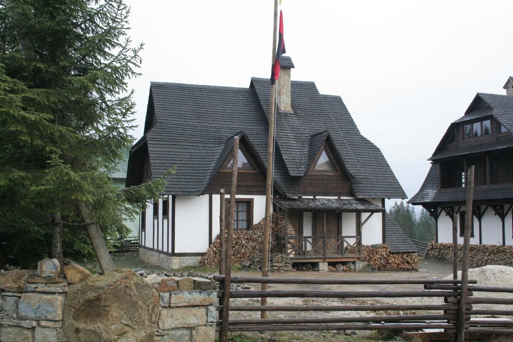 Blyzhche Neba Guest House Yablunytsya Phòng bức ảnh