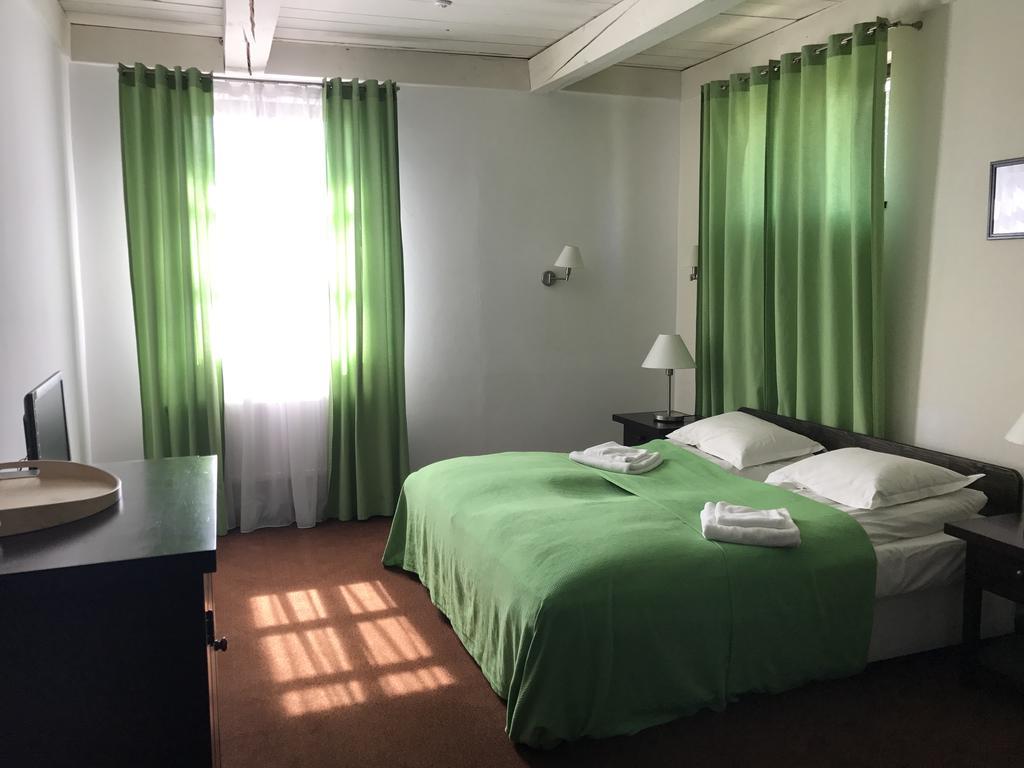 Blyzhche Neba Guest House Yablunytsya Ngoại thất bức ảnh